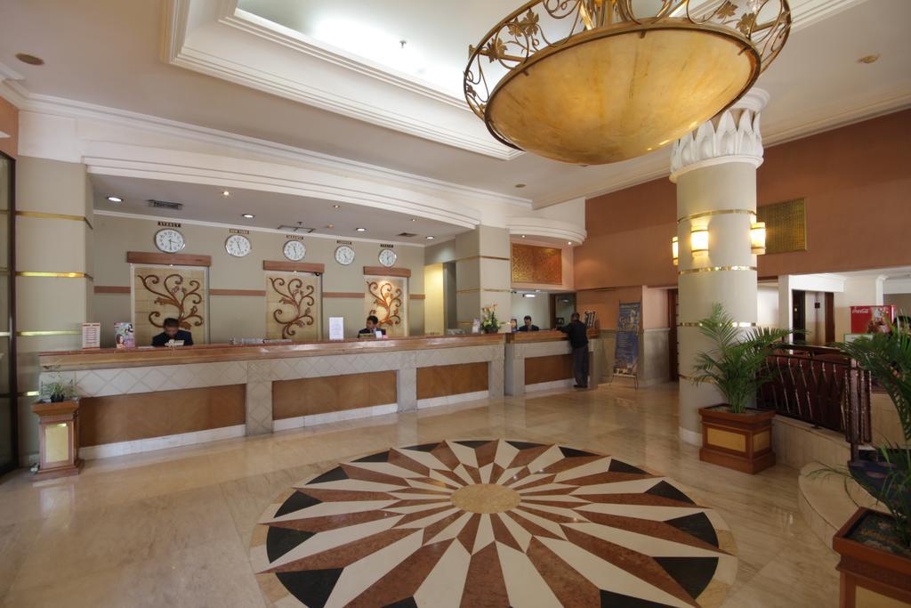 Hotel Maharadja Джакарта Екстер'єр фото