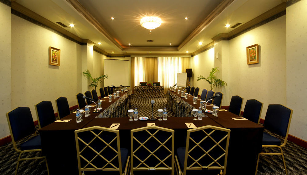 Hotel Maharadja Джакарта Екстер'єр фото